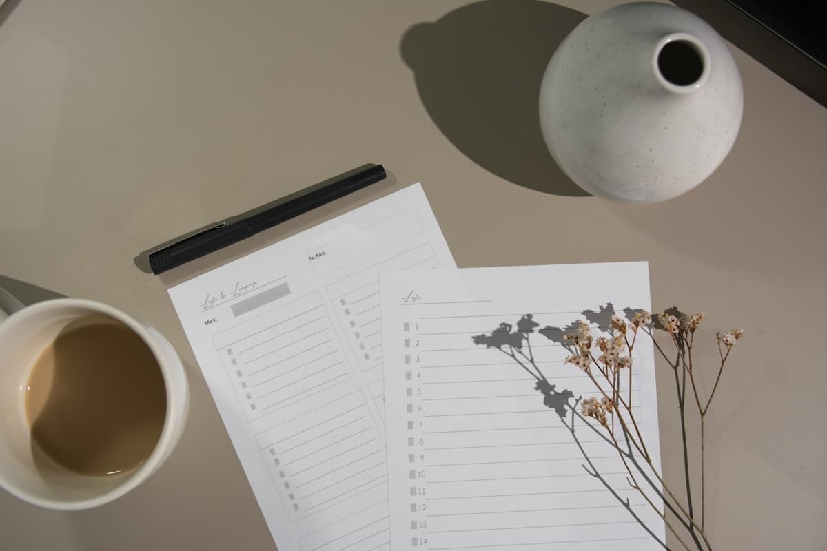 Multiple calendars on desk